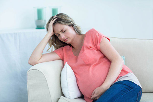 孕妇产后头痛的原因及应对策略